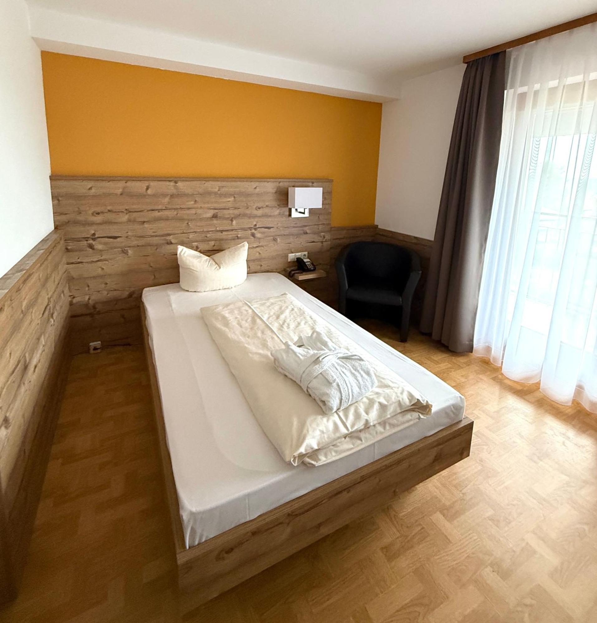 Hotel Traube Loßburg Екстериор снимка