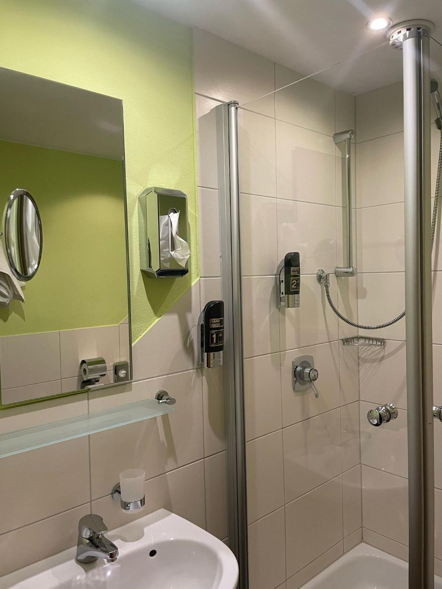 Hotel Traube Loßburg Екстериор снимка